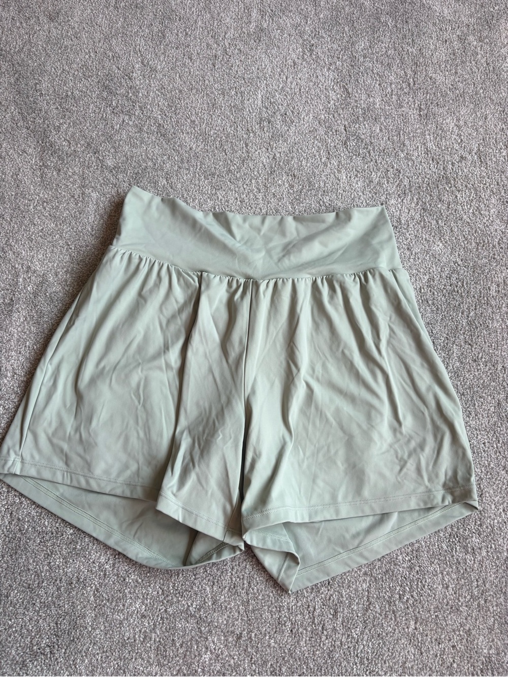 HALARA light green bean 5” active shorts - Size XL - Picture 9 of 11